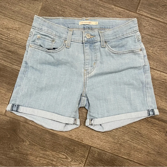 Levi's Classic Light Blue Cuffed Mid-length Jean Shorts - Picture 2 of 5